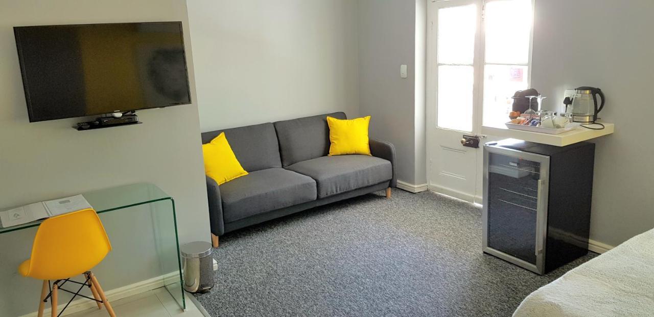 مبيت وإفطار ستيلينبوش The Vibe Dorp Street المظهر الخارجي الصورة